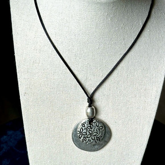 J. Jill Jewelry - Jjill Silver Disks Stamped Flowers Necklace